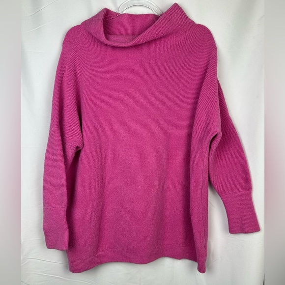 Free People Women's Ottoman Slouchy Sweater. Size Medium. Pink.